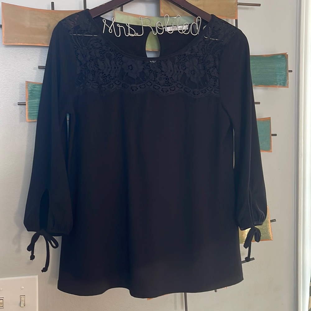 Size small loose fit